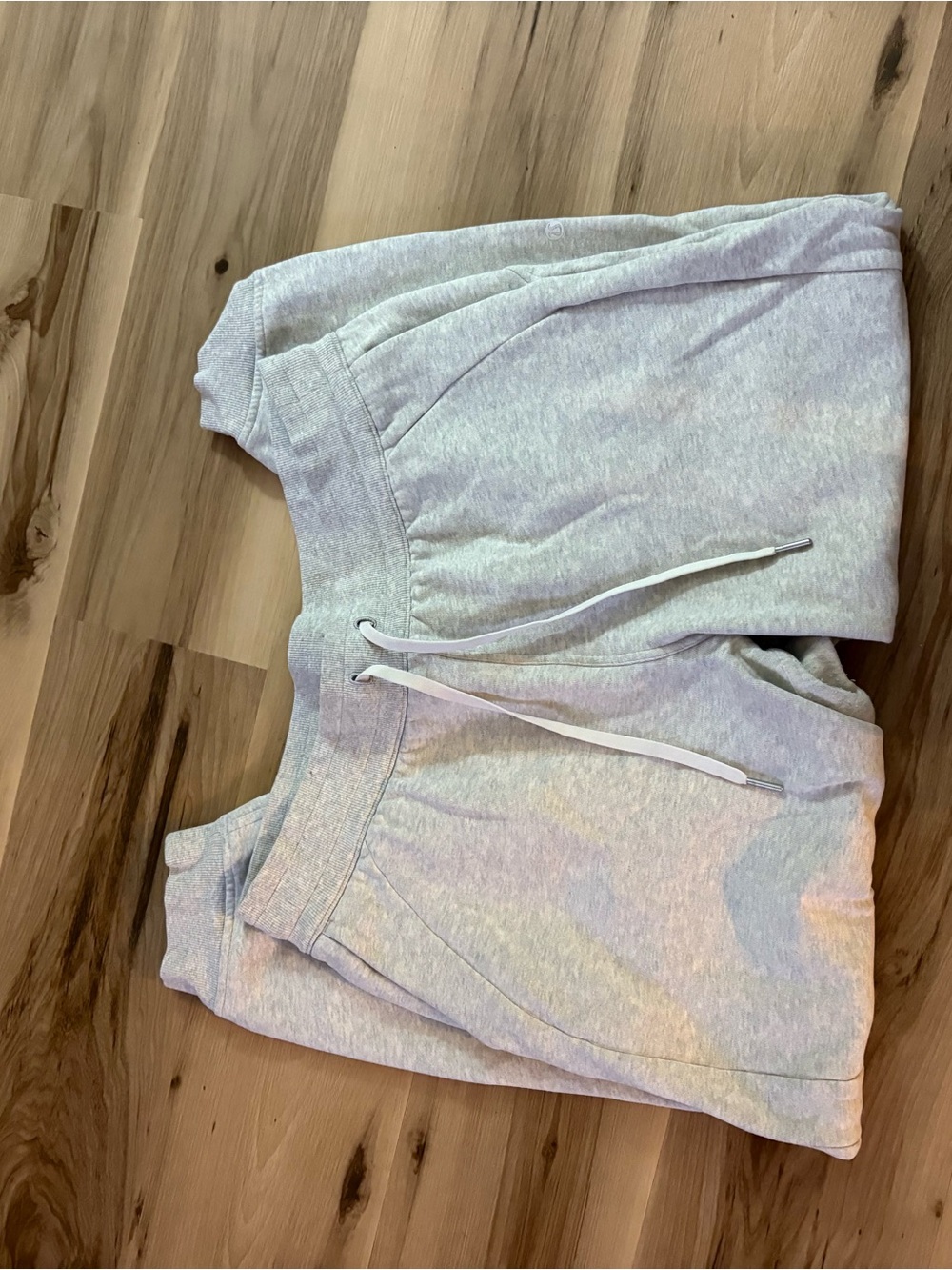 Lululemon Scuba Light Gray Drawstring Sweatpants